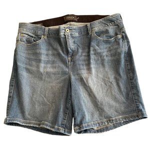 Size 22 Torrid Bombshell Skinny Stretch Denim Shorts Women's Plus Size